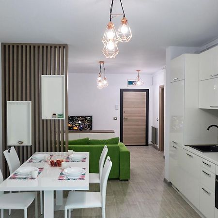 Vibe Apartment- Spa N Pools Beach Resort Navodari Dış mekan fotoğraf