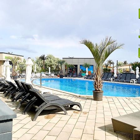 Vibe Apartment- Spa N Pools Beach Resort Navodari Dış mekan fotoğraf